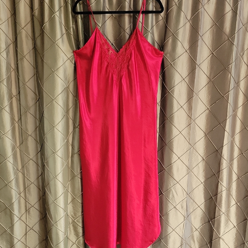 EUC- Vintage Nordstrom Full Length Night Chemise